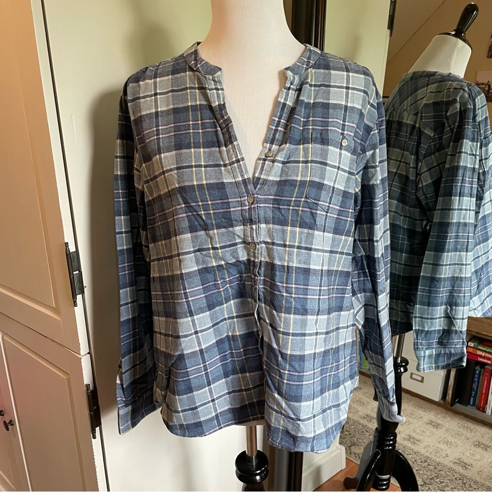 L.L.Bean XL Blue Plaid Button Down Shirt